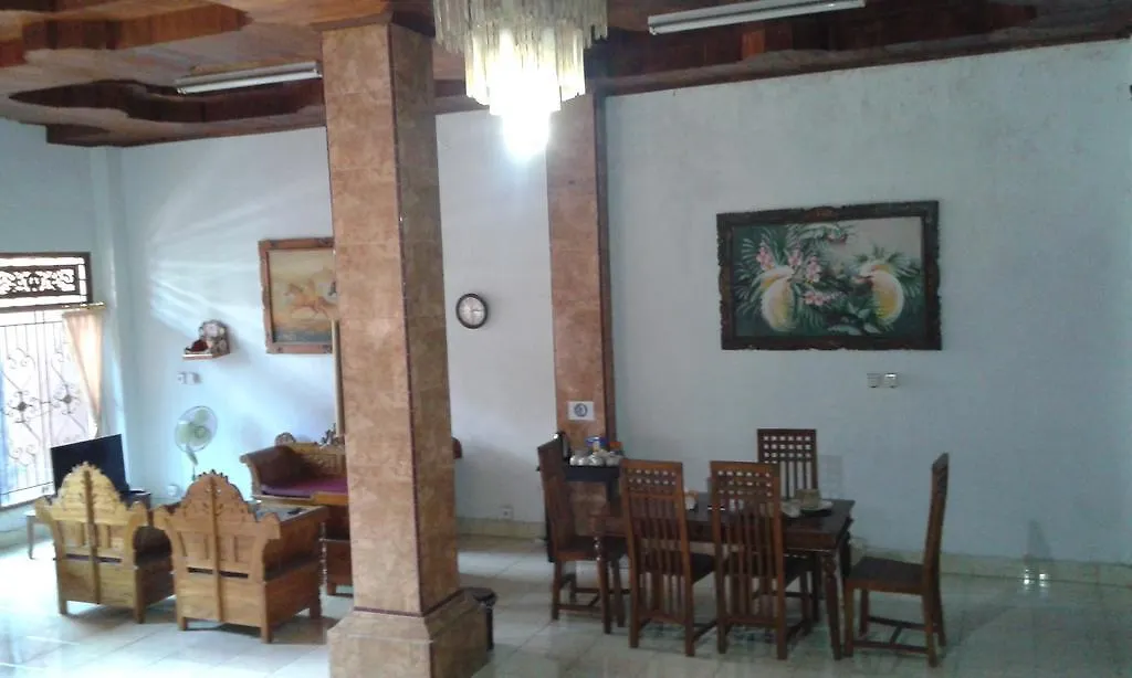 Ratih Bali Hostel Denpasar  Denpasar (Bali)